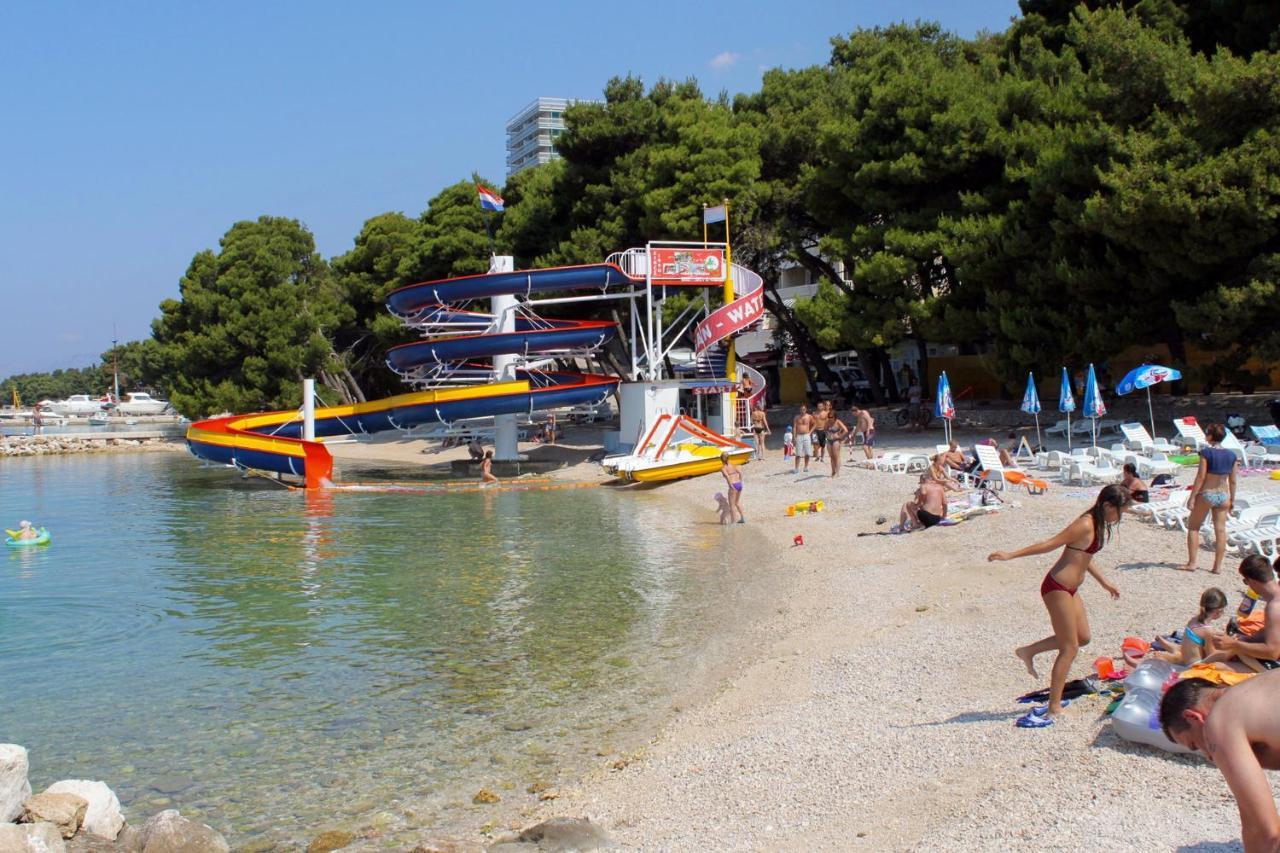 Apartments And Rooms With Parking Space Makarska - 18028 Exterior photo