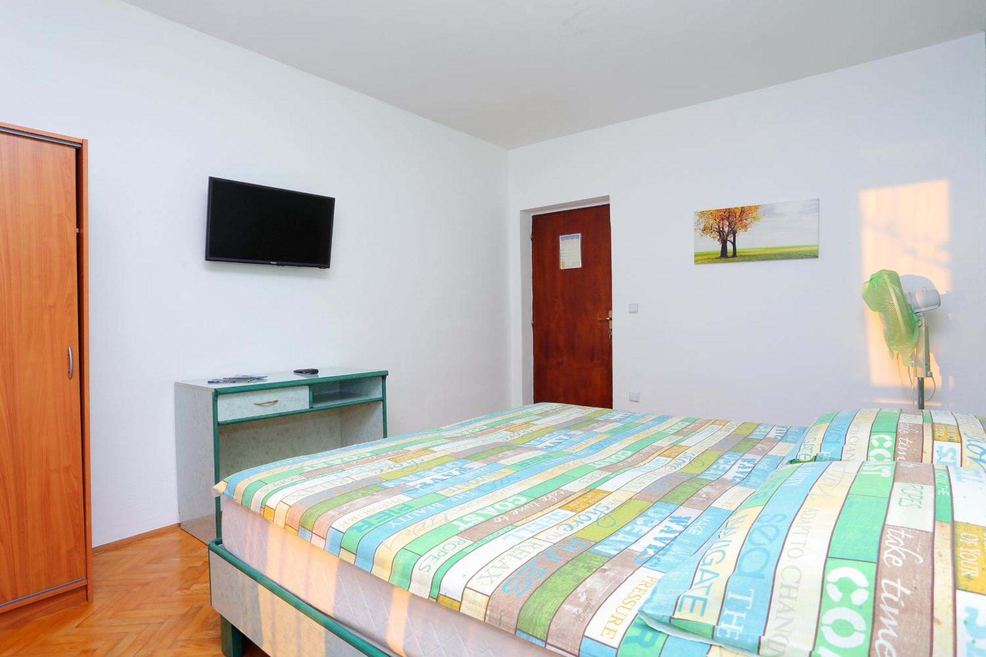 Apartments And Rooms With Parking Space Makarska - 18028 Room photo